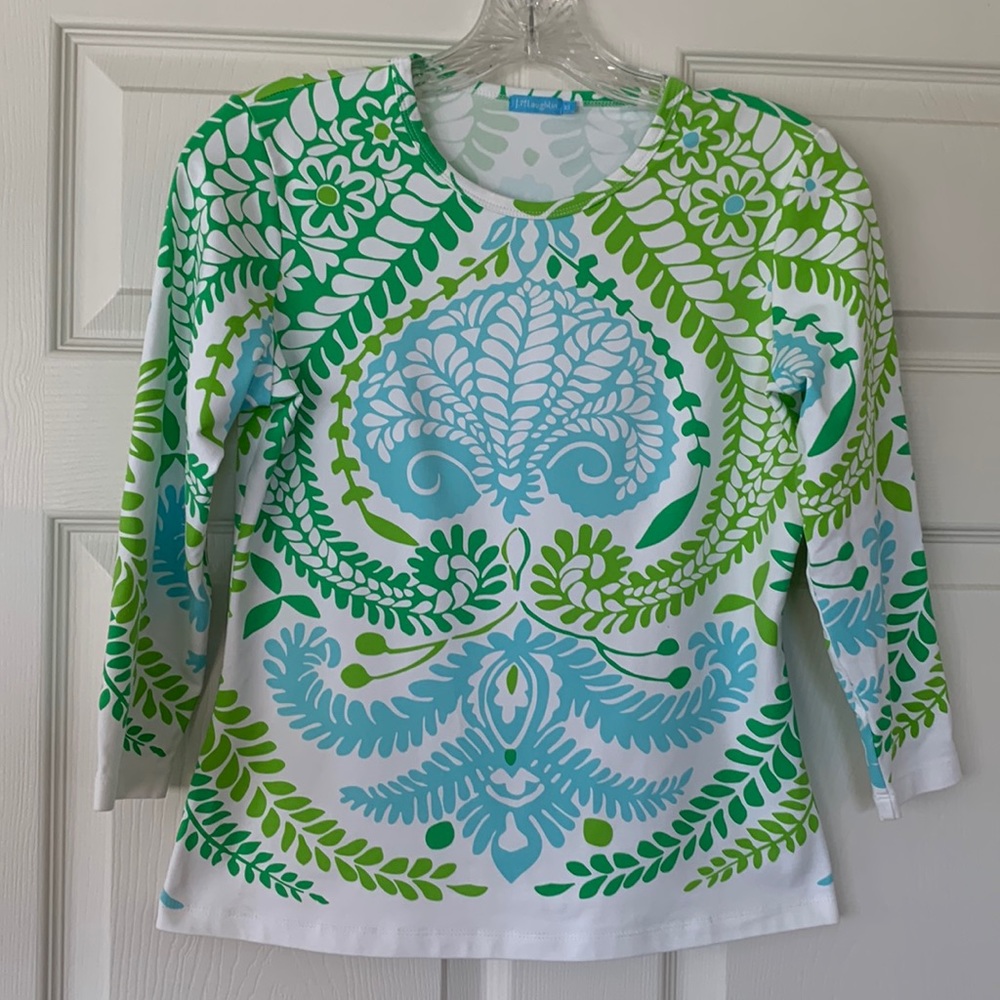 J. McLaughlin XS tee nylon and spandex like new in excellent condition.